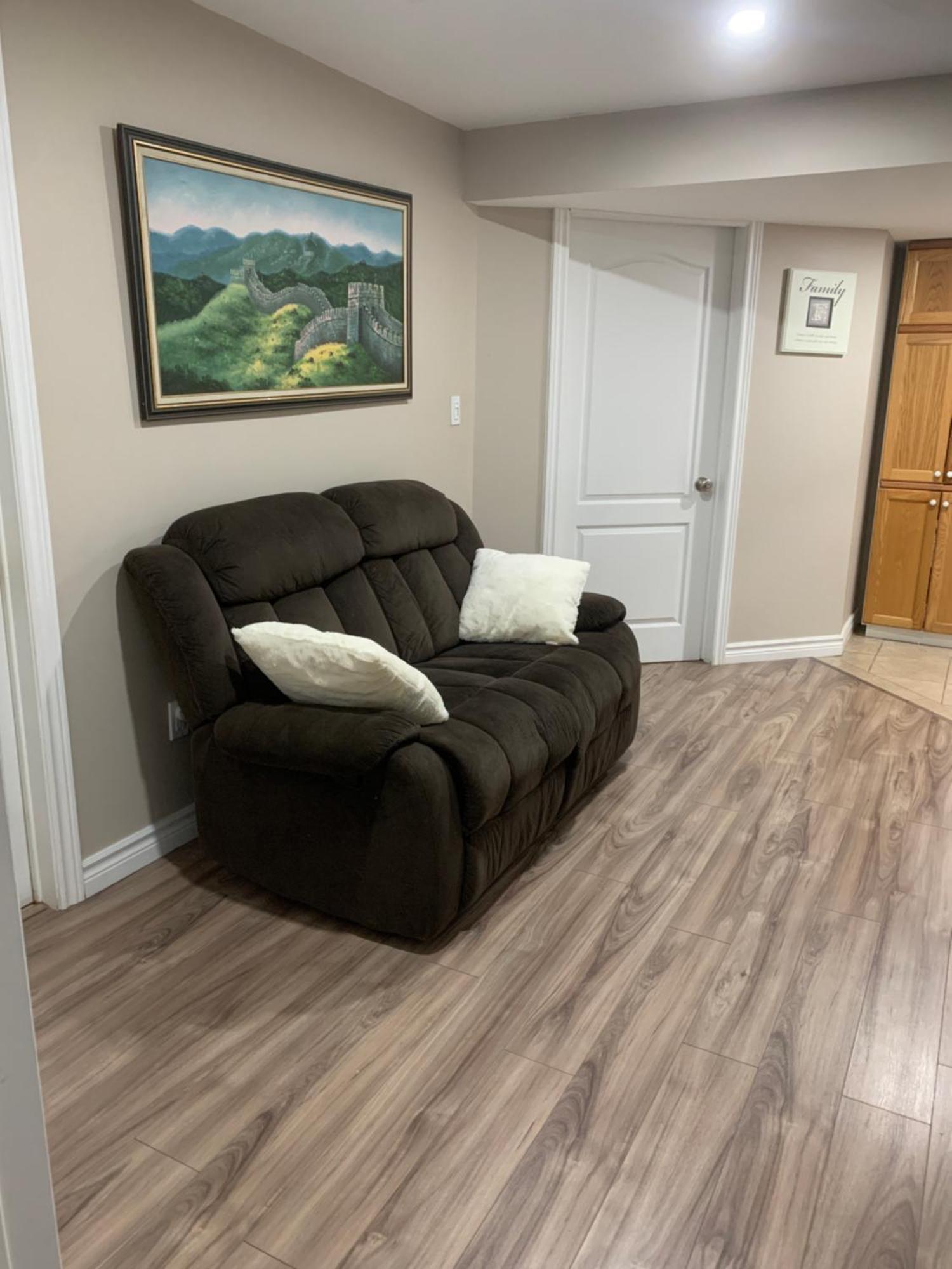 1 Room In A Cozy And Beautiful Basement Guelph Bagian luar foto